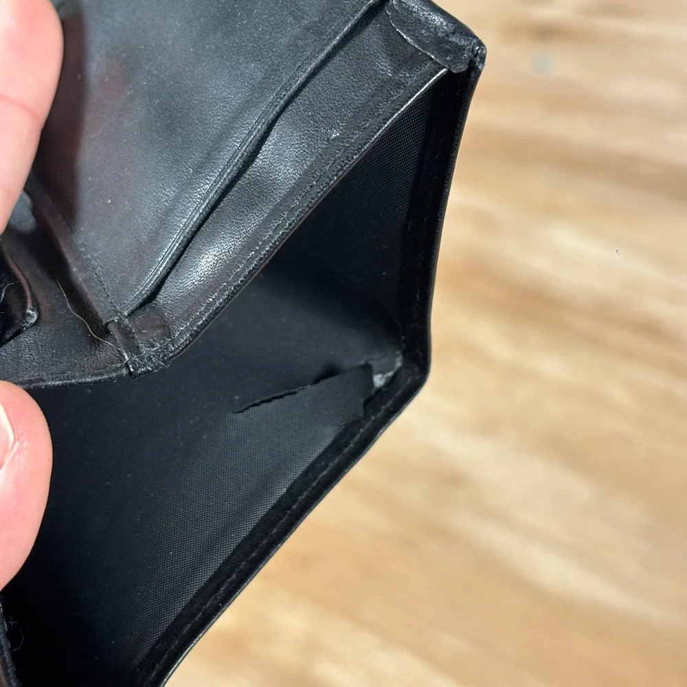 Buxton Mens Black Genuine Leather Trifold Wallet Classic Compact ID Window